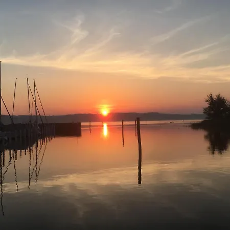 Zwischen Hafen Und Strandbad Apartament